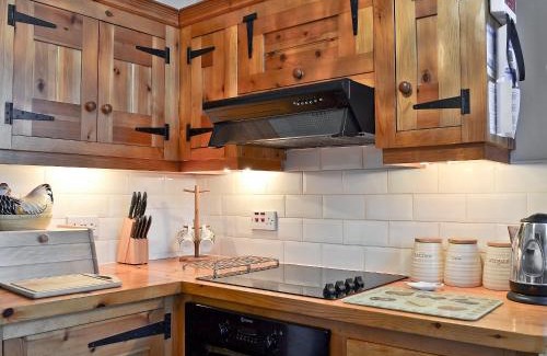 Flamborough House | Coble Cottage - 28317