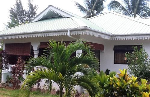 Praslin Island House | Coco Bay Villa