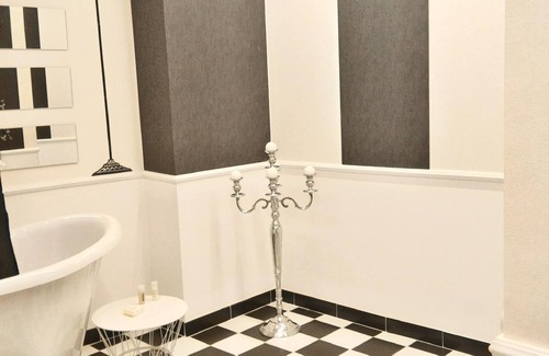 Centro / Baixa Apartment | Coco Chanel - Crown Jewel Suites