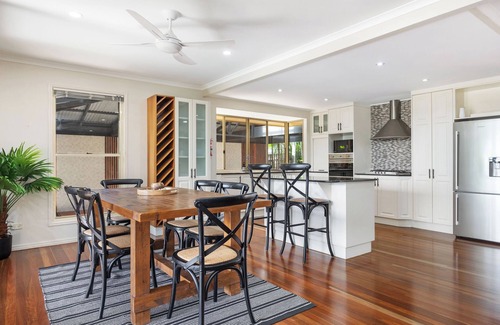 Torquay House | Coco Palms Hervey Bay