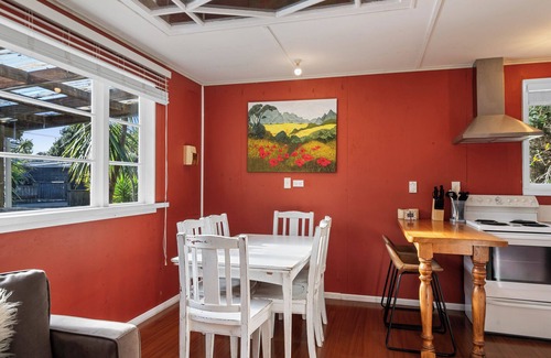 Waitarere Beach House | CocoLoco - Waitarere Beach Holiday Home