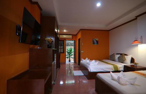 Chaweng City Center Hotel | Coconut House Resort