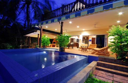 Bang Po Villa | Coconut Laguna Villas