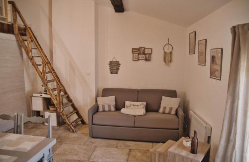 Beaucaire Apartment | Cocoon4 - Logement bohème rénové Centre historique Beaucaire