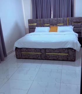 Kwabenyan House | Cocovine Residence