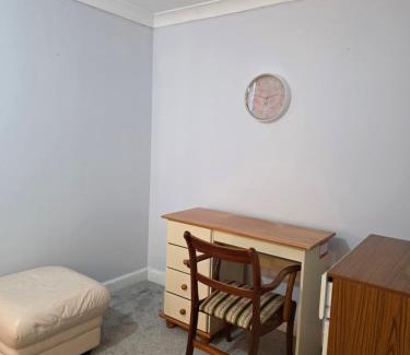 Colchester House | Colchester chill x1
