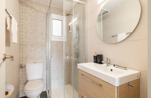 L'Hospitalet de Llobregat Apartment | Collblanc Apartment By Olala Homes