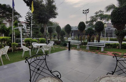 Narsimhapur Hotel | Collection O 70046 Hotel Atithi