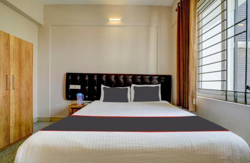 Kakkanad Hotel | Collection O Premium Crystal Residency