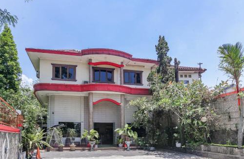 Megamendung Hotel | Collection O Puncak Bogor Near Taman Safari Indonesia Formerly Hotel Andalus