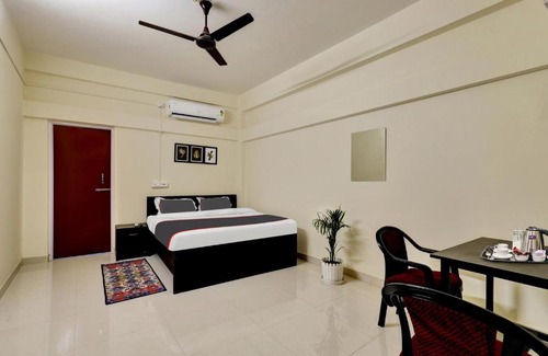 Sualkuchi Hotel | Collection O Queen's Residency