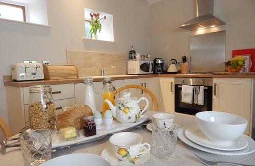 Hinton Cottage | Collection of cottages set in acres of beautiful gardens for multi family stays.