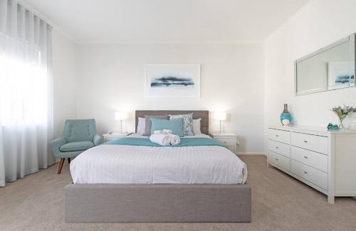 North Adelaide House | Colley's Nest - Family-friendly Townhouse with Patio