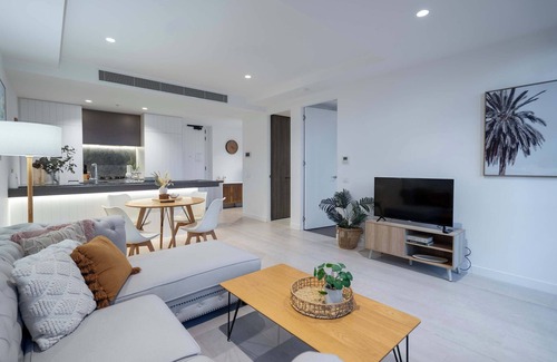 Collingwood Apartment | Collingwood Gem: Victoria & Vine Boutique 1b Apt w/Free Parking