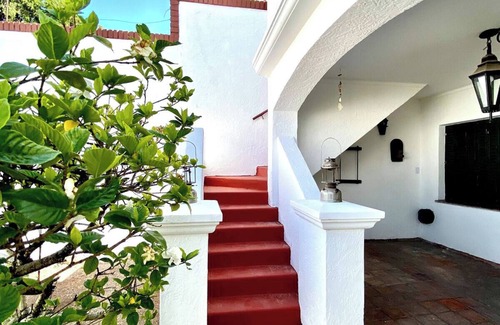Mendoza City Center House | Colonial House in Mendoza! | 12 People