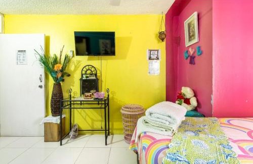 Montego Bay House | Colorful Private Room Oasis