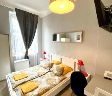 Srodmiescie Apartment | Colourful Rooms Wrocław