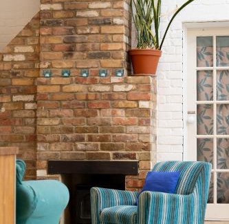 Oxford House | Colthorn Farm Cottage By Aryas Properties - Oxford