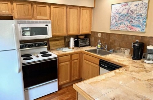 Hunter Ski Chalet | Columbus Day Catskills Escape 3BR/3BA Luxe Mountain Retreat On Hunter