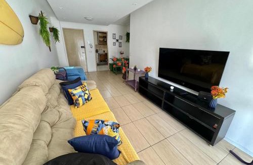 Flamengo Apartment | Com Varanda e Comodidade no Flamengo MA181-902