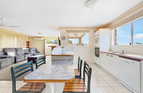 Bellara Apartment | Combined Units Perfect for Families Bribie Island
