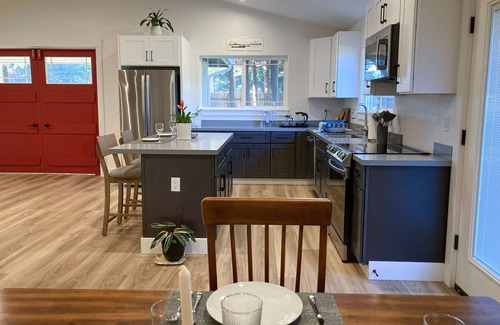 McKinleyville House | Come visit the Northcoast and relax at Casa Bella Vista!