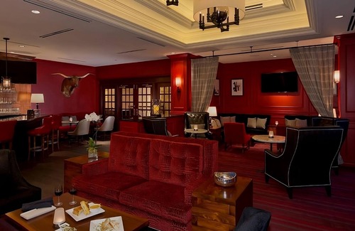 Downtown Austin Resort | Comfort and Convenience! TWO Classy Units, Indoor Swimming Pool, Pet-friendly!