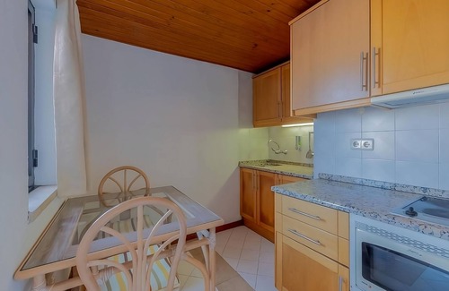 Areias de Sao Joao Hotel | Comfort and Relaxation! Full Kitchen, 2 Outdoor Pools, Spa, Free Parking!