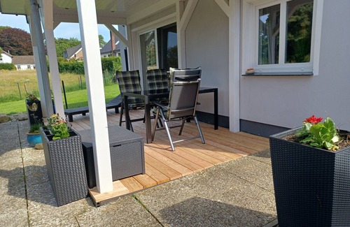 Loopstedt Apartment | Comfort apartment NOORBLICK at Haddebyer Noor, up to 2 people, culture, hiking, cycling