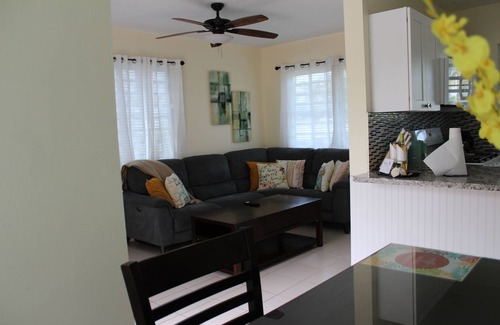 Estate Peters Rest Apartment | Comfort, Cozy & close to everything