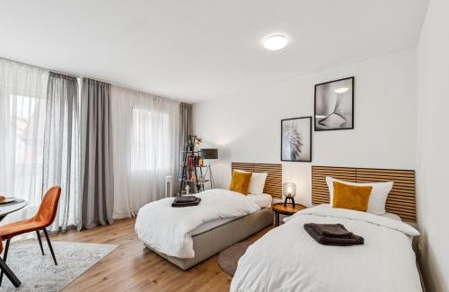 Neunkirchen Apartment | Comfort Family & Business Apartment in Neunkirchen - 2 SZ - bis zu 5 Pers - Balkon - Badewanne - WLAN 250 Mbit - Parkplatz - Self-Check-in