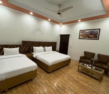 E-11 Sector House | Comfort Family Lodges