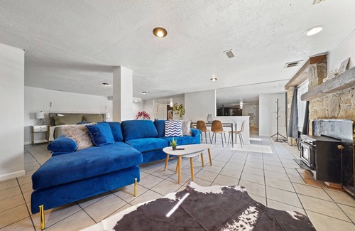 Coatesville House | Comfort, Fun, & charming! - 5BR oasis w/Pool