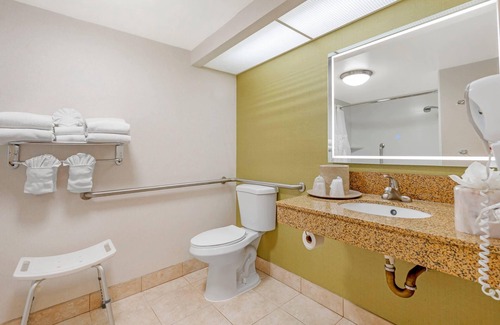 Anaheim Resort Hotel | Comfort Inn Anaheim Resort