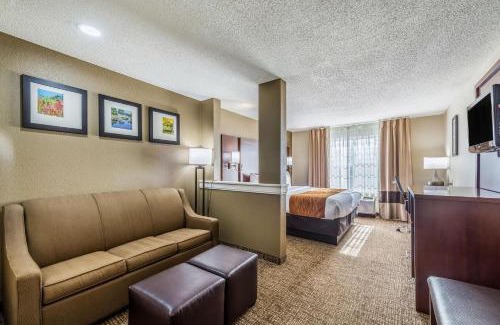Dayton Hotel | Comfort Inn & Suites Dayton North