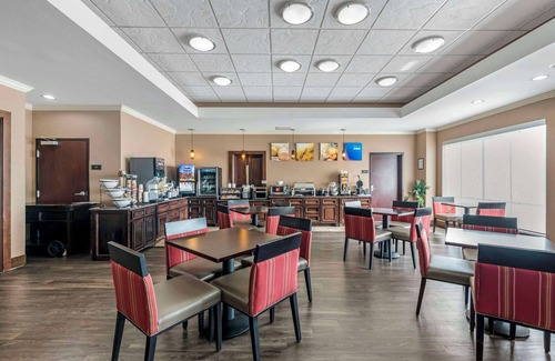 Fossil Creek Hotel | Comfort Inn & Suites Fort Worth - Fossil Creek