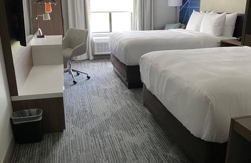 Gallatin Hotel | Comfort Inn & Suites Gallatin - Nashville Metro