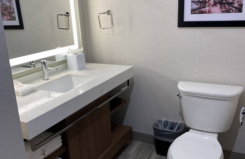Gallatin Hotel | Comfort Inn & Suites Gallatin - Nashville Metro