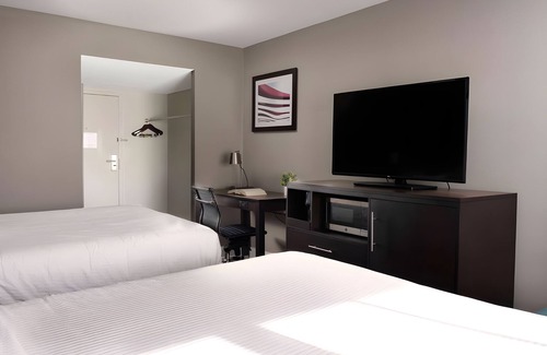 Pottstown Hotel | Comfort Inn & Suites Pottstown Eastern Gateway