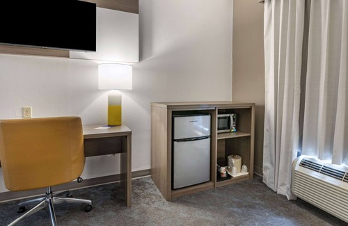 Shelbyville Hotel | Comfort Inn & Suites