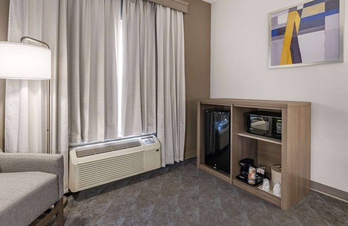Shelbyville Hotel | Comfort Inn & Suites