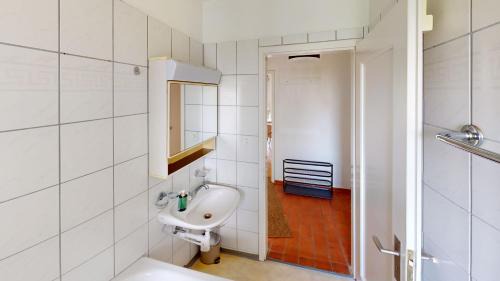 Seebach Apartment | Comfort Meets Simplicity 2BR Apartment
