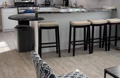 Northside House | Comfort & Modern Amenities Downtown San Jose Suite