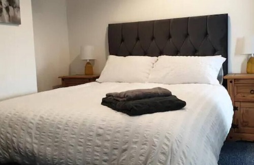 Southwick House | Comfort Stay Sussex 5-bed