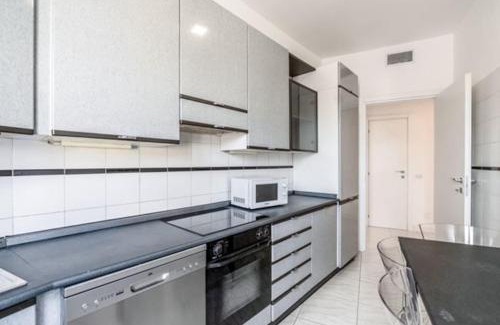 Crescenzago Apartment | Comfort Suite in Milan (subway-Raffaele Hospital)