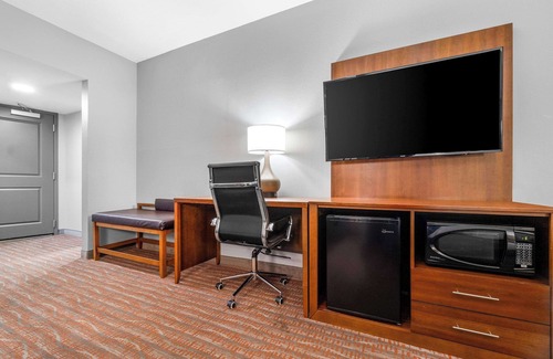 Jackson Hotel | Comfort Suites Jackson I-40