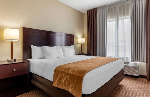 Marion Hotel | Comfort Suites Marion North