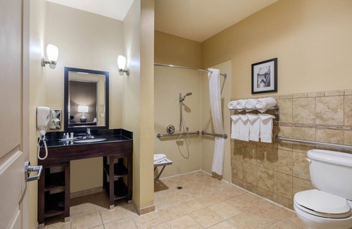La Puente Hotel | Comfort Suites Near City of Industry - Los Angeles