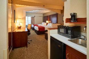 State College Hotel | Comfort Suites near Penn State - State College, PA
