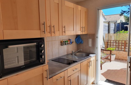 Saint-Michel-Chef-Chef House | Comfortable house for 2 people, 40 m from the beach, room with SEA VIEW